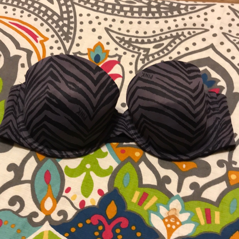 Victoria’s Secret bra 34D